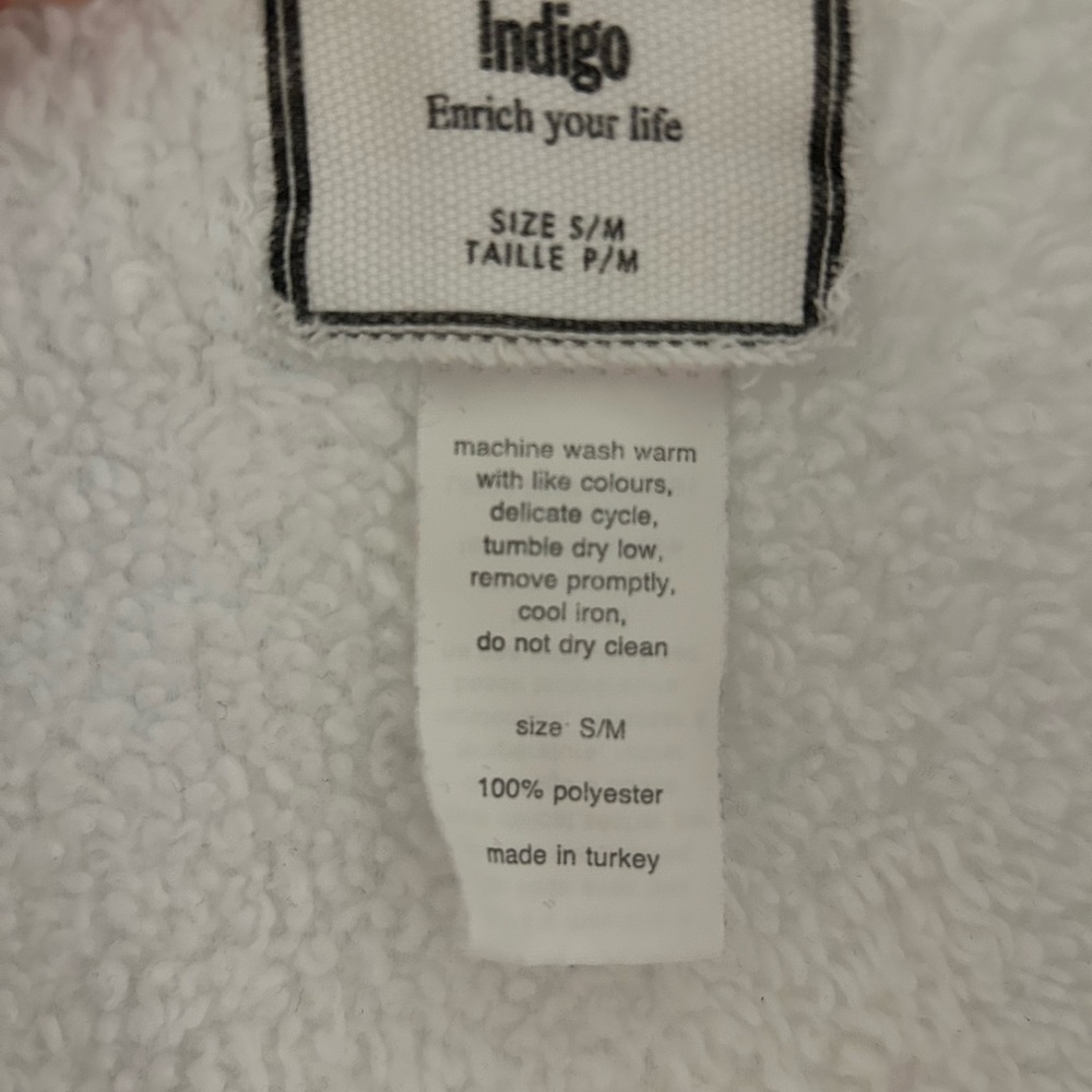 White Plush Robe - Picture 3 of 3